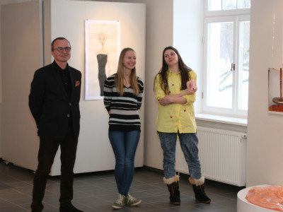 Skolā viesojas Latvijas Mākslas akadēmijas prorektors profesors Kristaps Zariņš un studentes Linda Bērziņa un Elīna Vītola